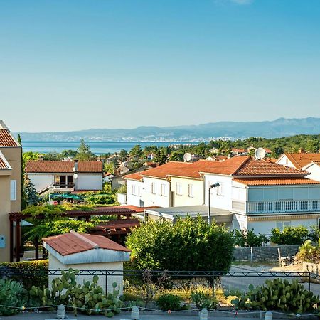 Apartments Kvarner 2 Малинска Экстерьер фото