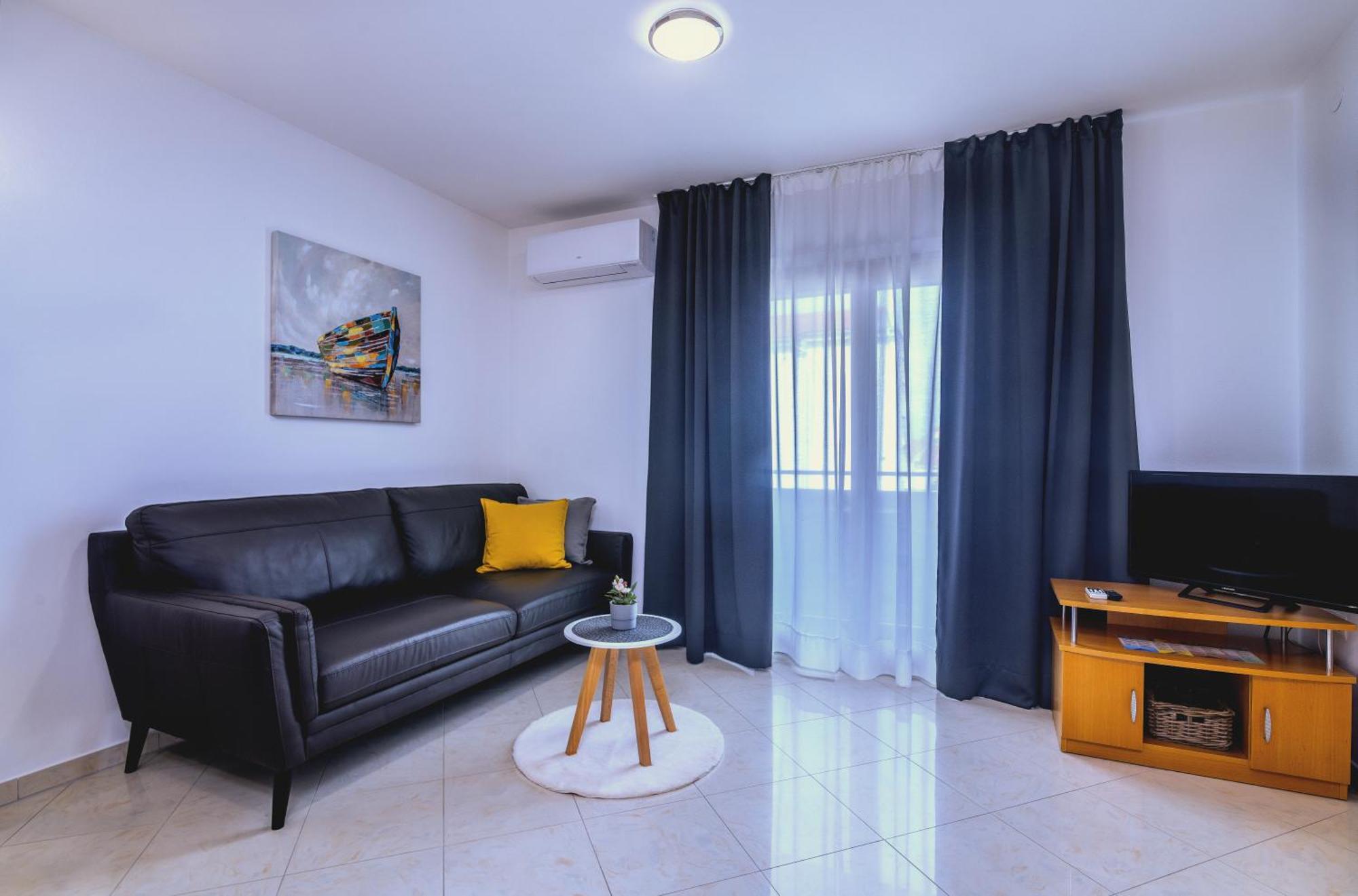 Apartments Kvarner 2 Малинска Экстерьер фото