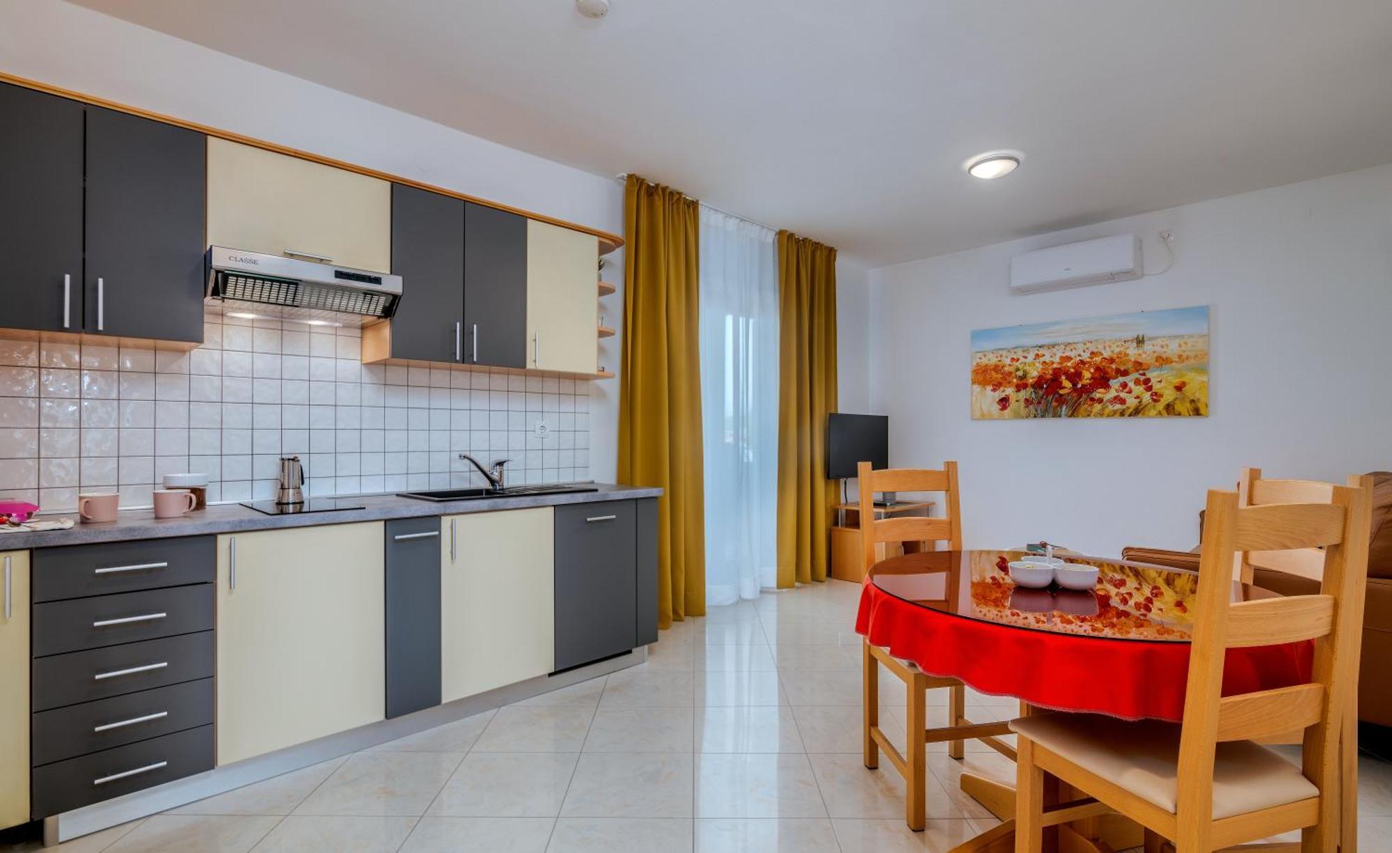 Apartments Kvarner 2 Малинска Экстерьер фото