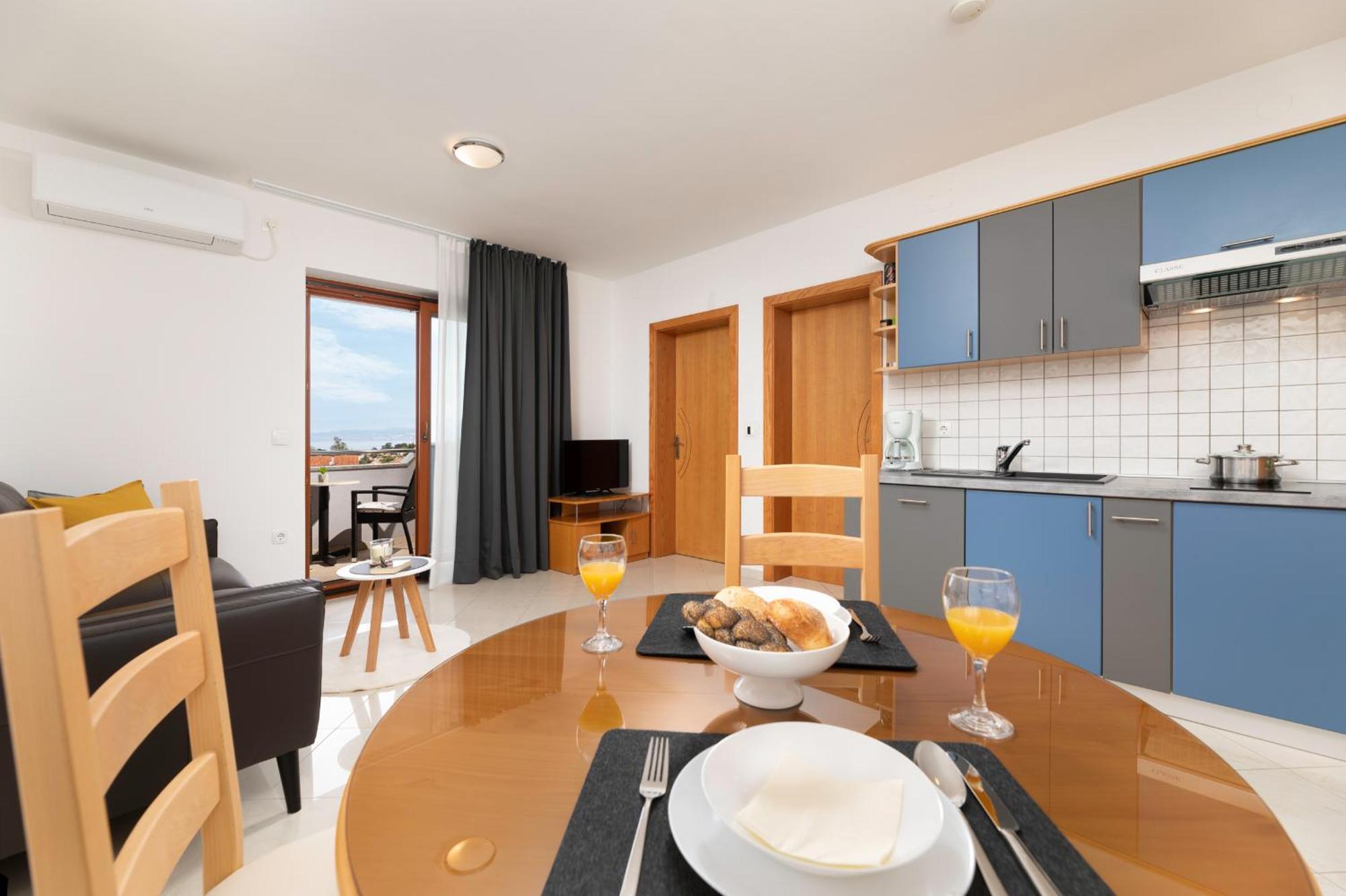 Apartments Kvarner 2 Малинска Экстерьер фото