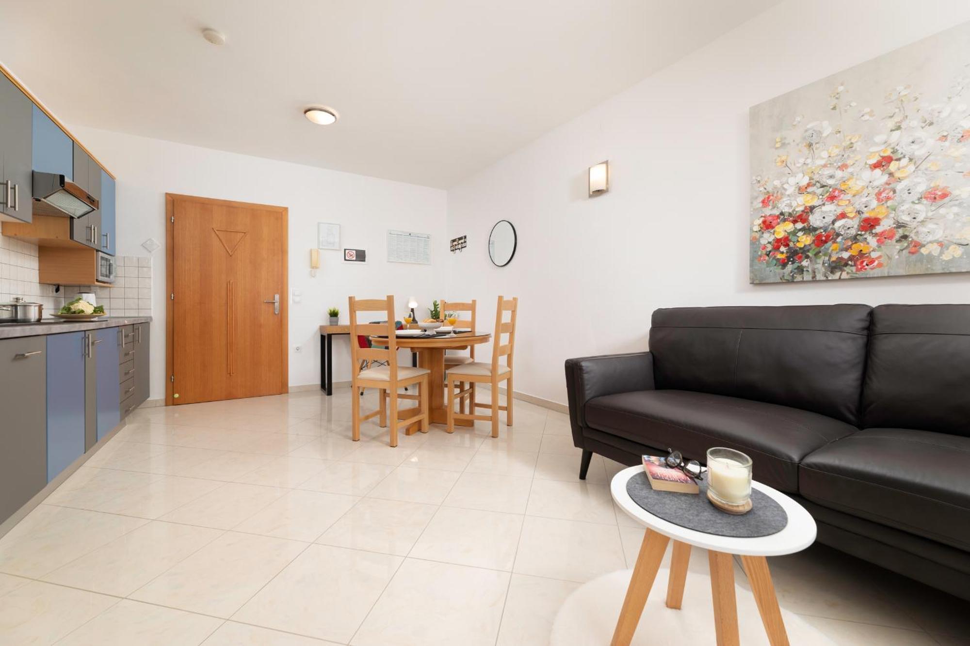 Apartments Kvarner 2 Малинска Экстерьер фото