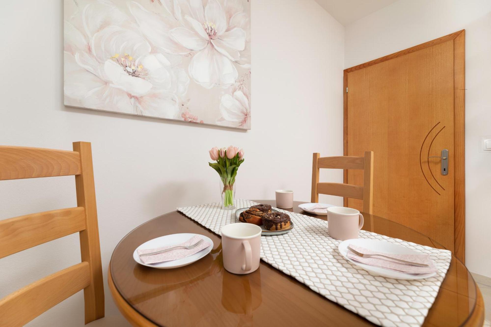 Apartments Kvarner 2 Малинска Экстерьер фото