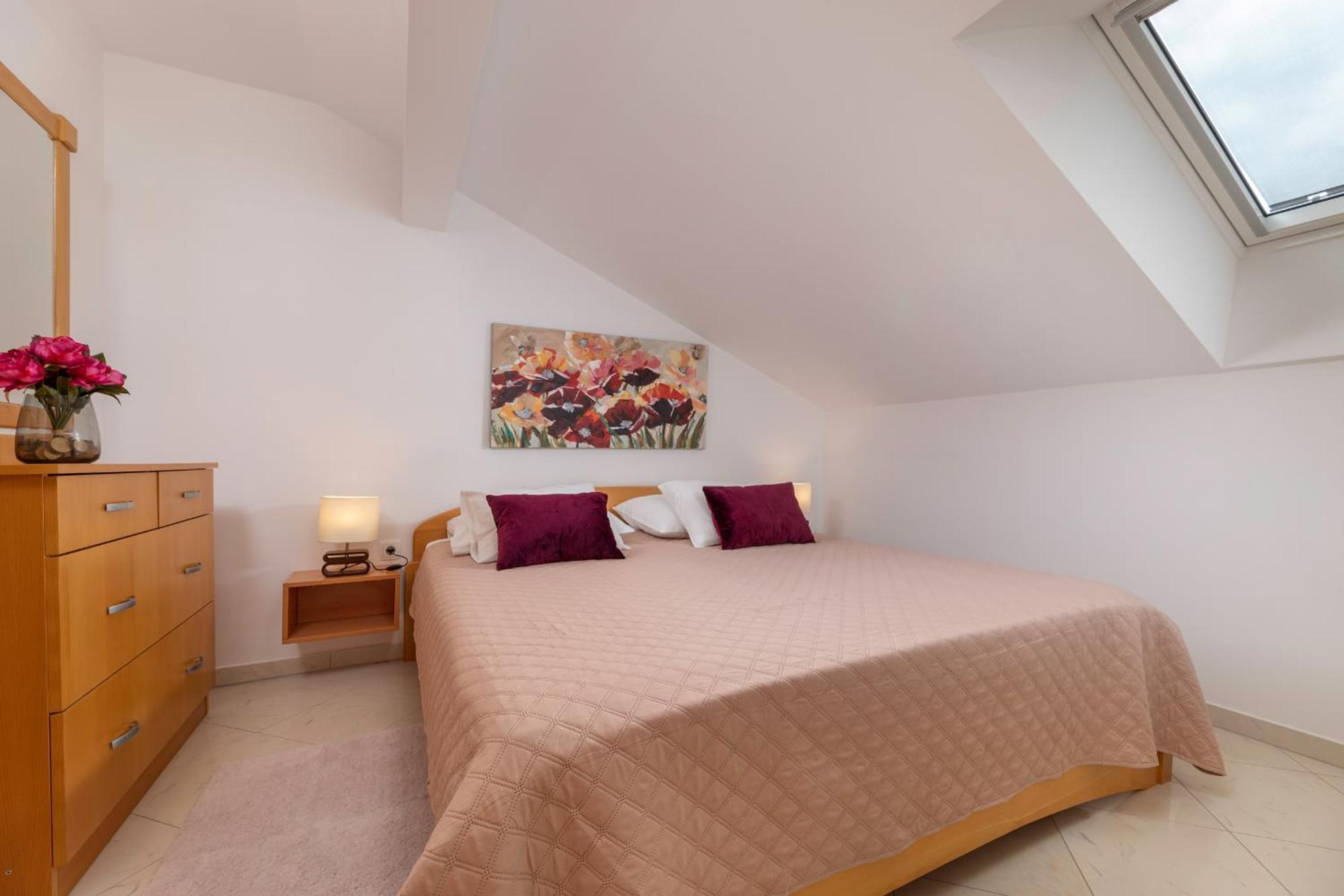 Apartments Kvarner 2 Малинска Экстерьер фото