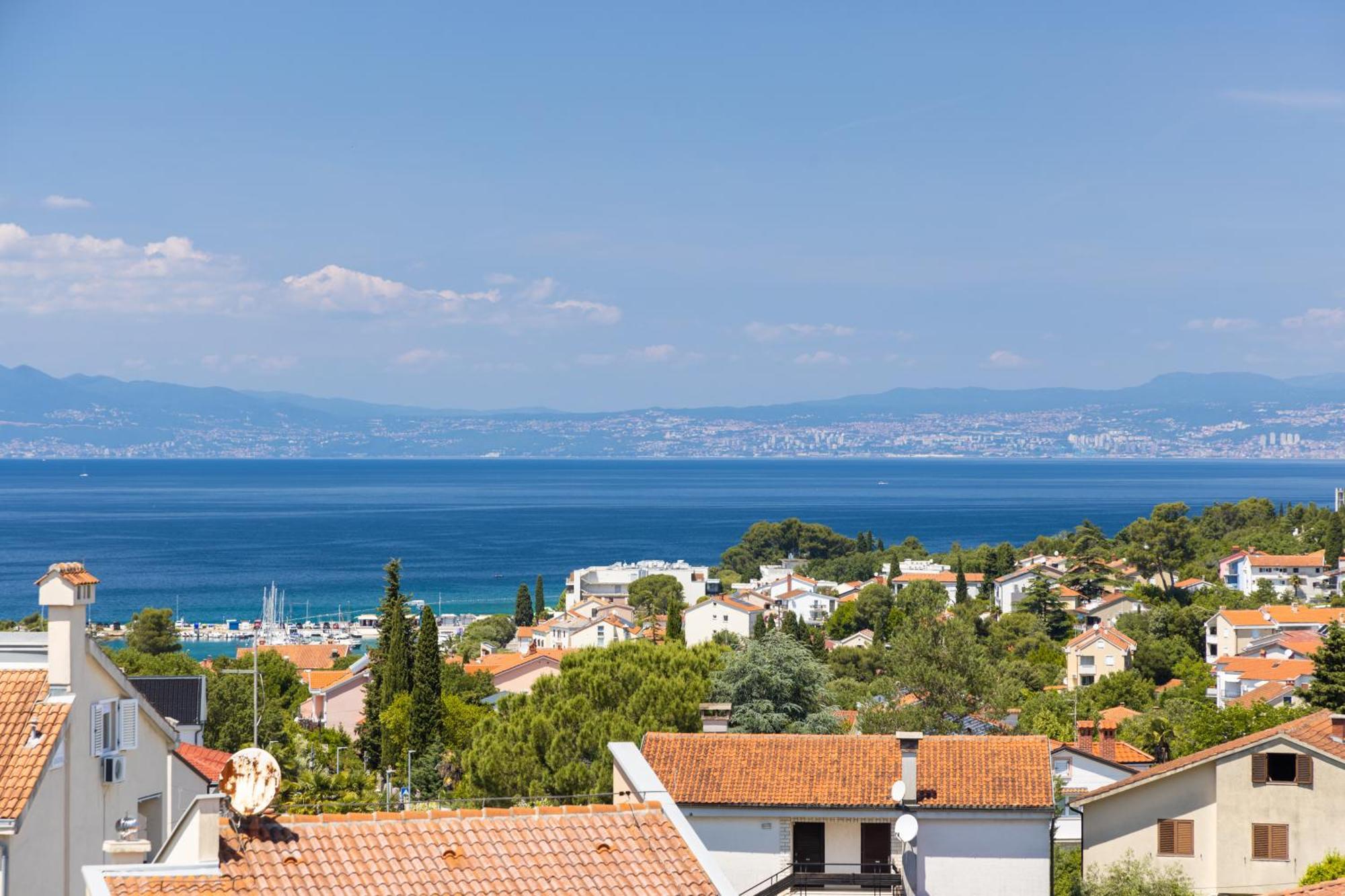 Apartments Kvarner 2 Малинска Экстерьер фото